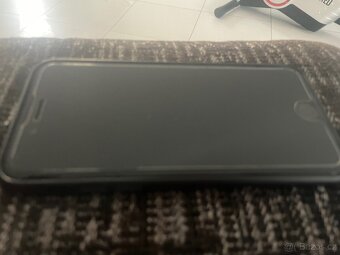 iPhone SE 2020 - 2