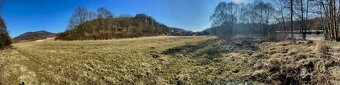 Pozemek ve Vojkovicích u řeky Ohře - 7733 m² - 2