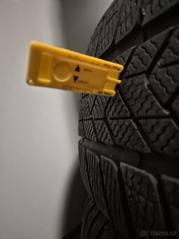 Zimní pneu Pirelli Sottozero 3 235/45/18 - 2