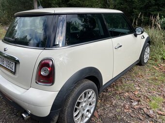 Mini Cooper One - 2