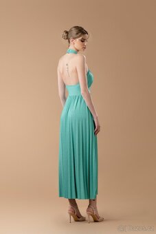 Třpytivé šaty - 2