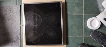 Vestavná trouba a sklokeramická varná deska - 2