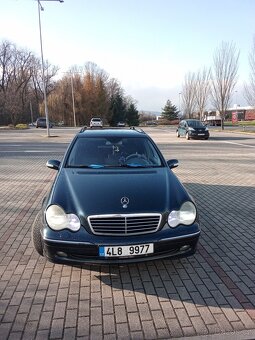 Prodám-Mecedes Benz W203,Combi,C270cdi-125kw,r.v.2002 - 2