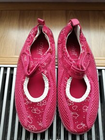 Boty do vody vel. 28, 30, 31 a 34 - 2