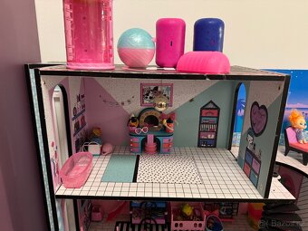 Domeček pro panenky včetně bohatého příslušenství - 2
