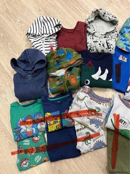 Balík kluk 82-98(až 3roky)mikiny,trička,tepláky - 2