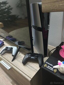 PS5 Pro 4K 120Hz + 2x Dualsense, Téměř NOVÝ, Sleva jistá - 2