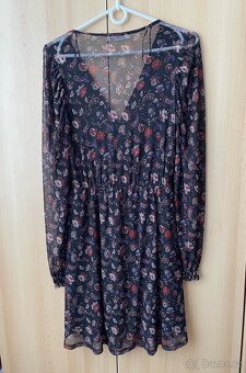 Dámské šaty zn. Terranova, vel. S - 2