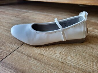 Dívčí baleríny (37) - 2