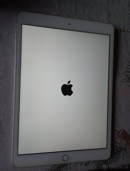 Apple iPad 2020 128GB Wi-Fi + Cellular Silver MYMM2FD/A - 2