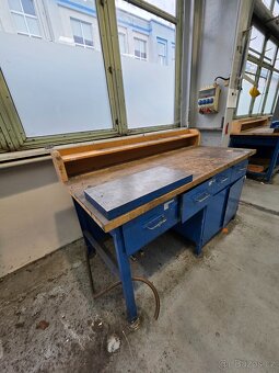 Pracovní stůl (ponk) - 2