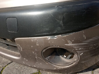 přední nárazník Nissan Note E11 - 2