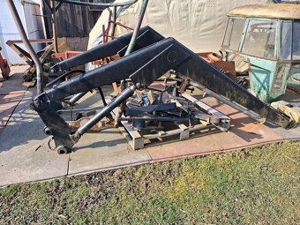 čelní nakladač Zetor - 2