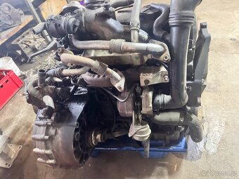 Motor auy - 2