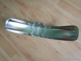 YAMAHA SR 400/500 blatník - 2