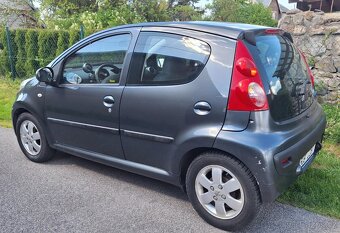 Peugeot 107 5dv STK 10/2026 Nové v Čr - 2