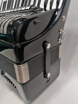 akordeon Weltmeister Elegance 96 basovy - 2