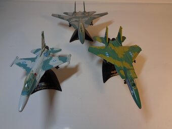 3xMaisto F-14Tomcat;F-15Eagle;F-16 FightingFaclcon - 2