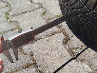 Zimní pneumatiky Goodyear UltraGrip 9+ 195/65 R15 91H - 2
