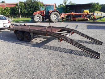 Prodám přívěsný vozík na přepravu aut - 2