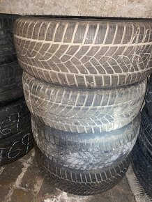 Prodám Alu s pneu zimní 215/55/16 rozteč 5x108 ET50 6,5J - 2