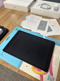 Apple iPad 9. generace 64GB Wi-Fi - 2