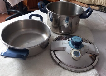 Dva tlakové hrnce TEFAL (4,5L a 8L) Clipso Control set - 2