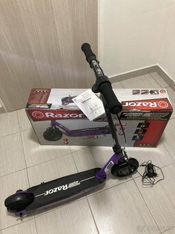 Dětská Elektrokoloběžka Razor Power Core S85 - 2