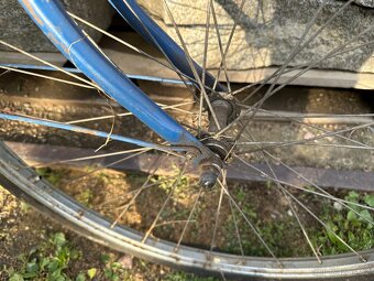 Kolo UKRAINA po babičce - 2