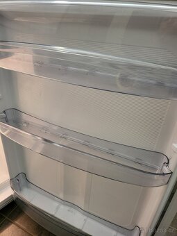 Lednička Gorenje, široká, prostorná - 2