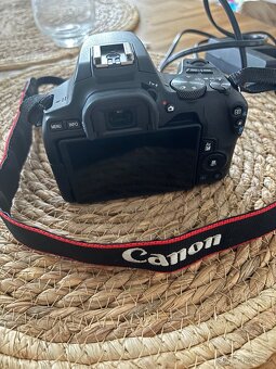 Canon EOS 250D - 2