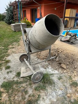 Stavební míchačka - 2