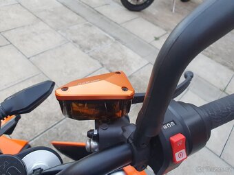 KTM Duke 790 - 2