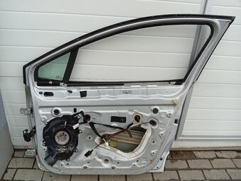 Dveře Renault Clio - 2