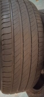 Pneu Michelin 205/55R19 - 2