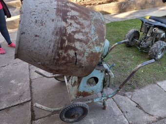 Stavební míchačka - 2