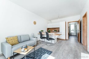 Prodej bytu 2+kk (52 m2) s terasou (6 m2) - Praha 5 - Košíře - 2