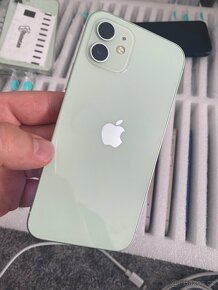 iPhone 12 64Gb v hezkém stavu, green - 2