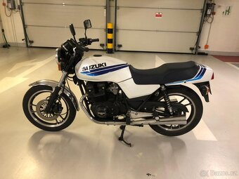 Suzuki GSX 400 E - 2