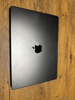 Prodám MacBook Pro 14" M4 2024 - 2