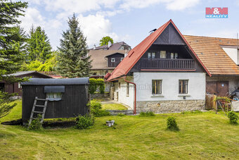 Prodej domu s garáží, 944 m², Machov - 2