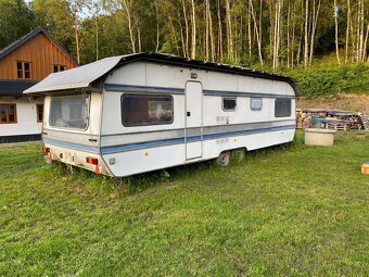 Prodam karavan znacky Wilk , delka 7m. - 2