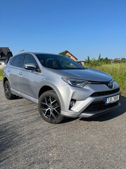 Toyota RAV4 2.0 D-4D Selection | 2018 | Kůže | Odpočet DPH - 2