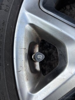 Originál alu Kia 5x114,3 - 2