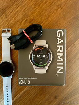 Garmin Venu 3 Silver/Whitestone Band - 2