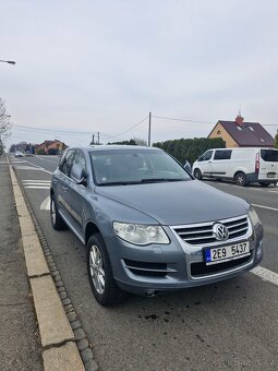 Volkswagen Touareg - 2