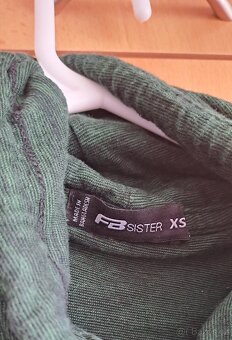 Značková mikina FBsister XS - 2