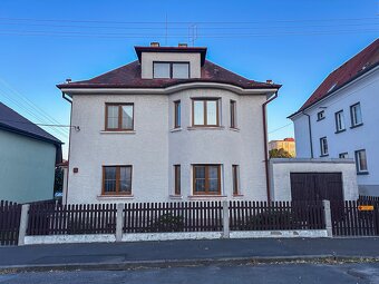 Prodej rodinného domu s kadeřnictvím - 2
