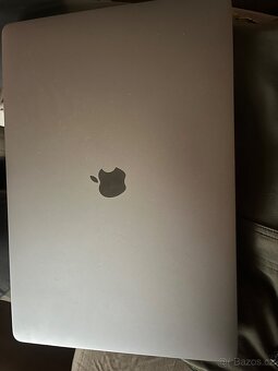 MacBook Pro 16" (model 2019) - 2