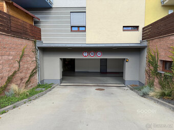 Pronájem garážového stání – Hostivař, Praha 10. - 2